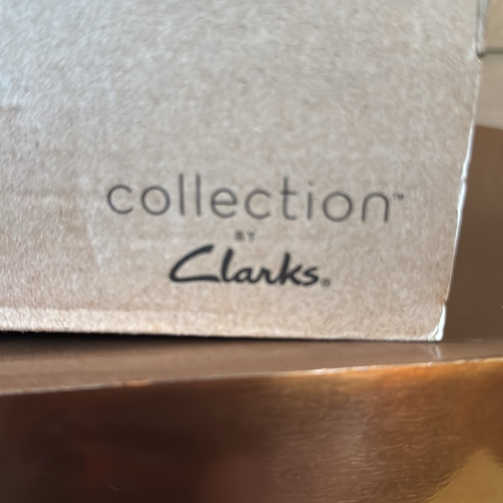 NIB collection by Clarks sandals - Picture 9 of 9